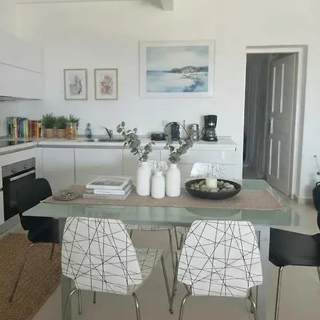 Villa Pelagos 3br W Private Pool & Sea Views *